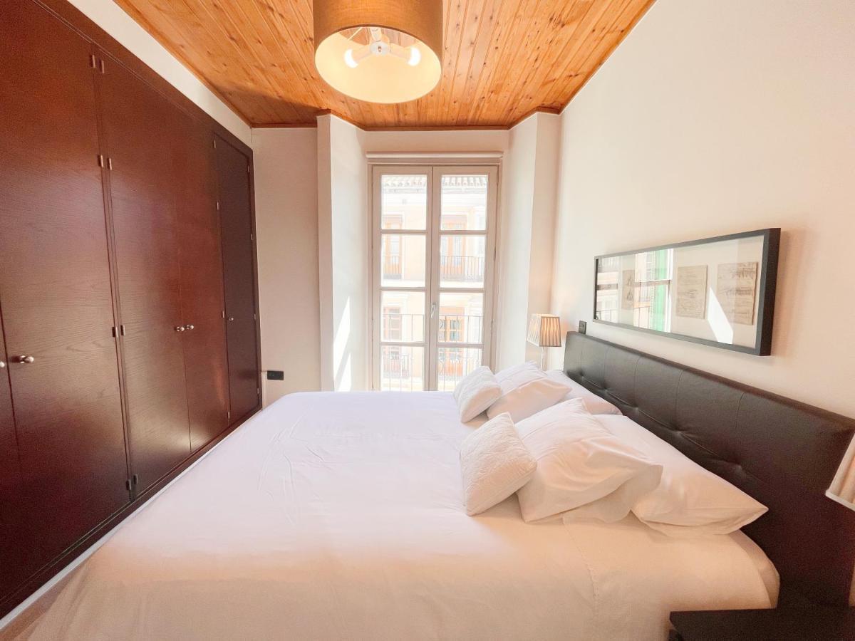 Homely Malaga Carreteria Con Piscina Eksteriør bilde