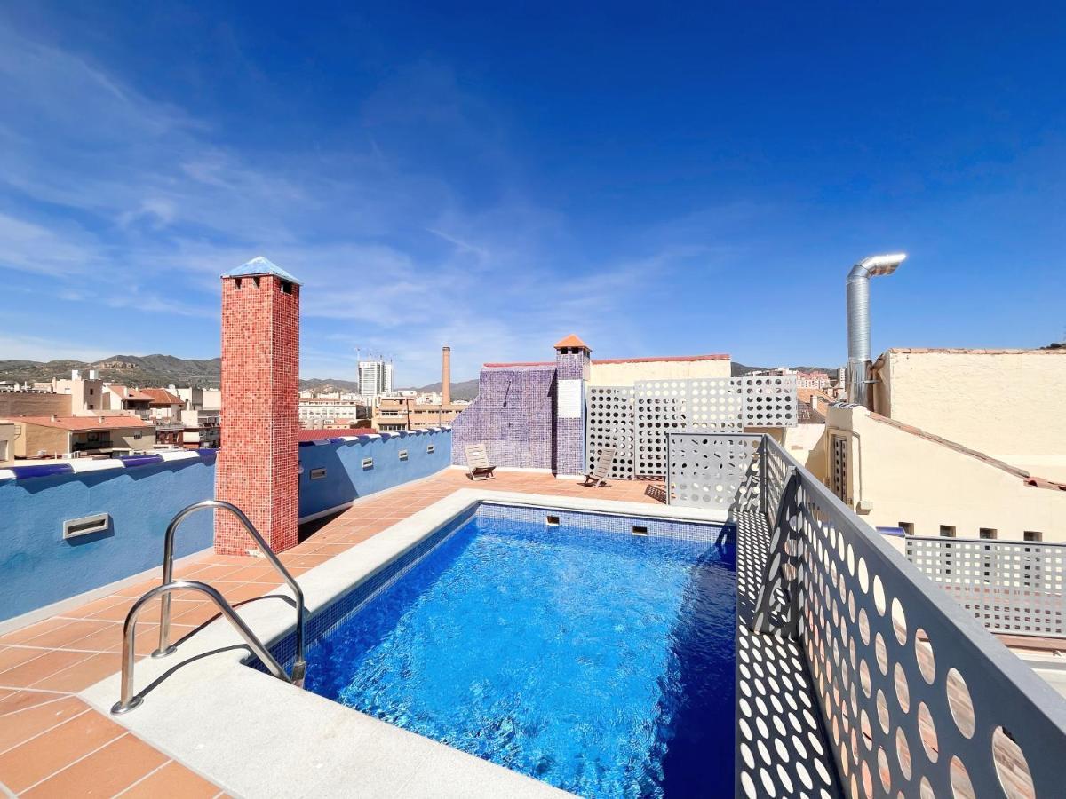 Homely Malaga Carreteria Con Piscina Eksteriør bilde